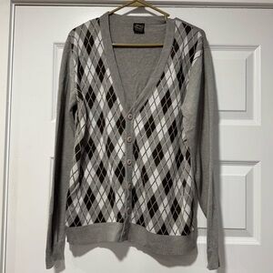 Stylish Argyle Cardigan in Gray and Black